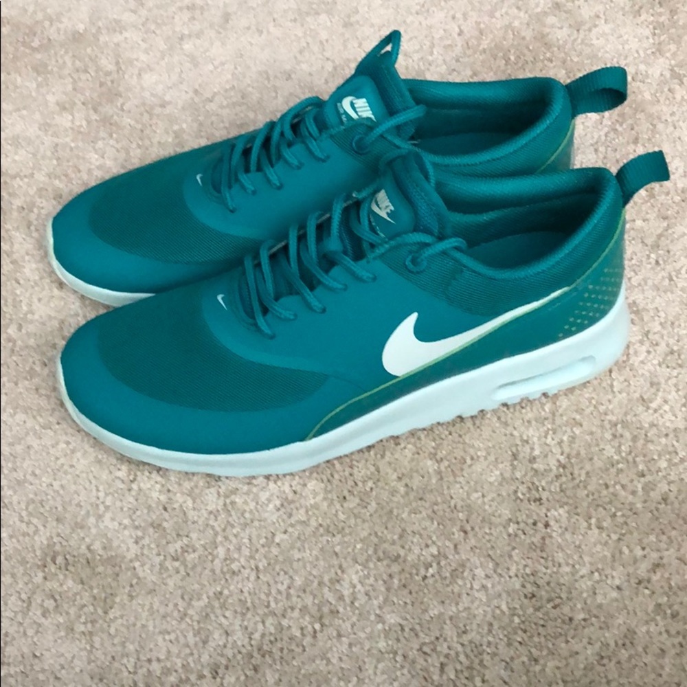 Nike air max Thea- size 8